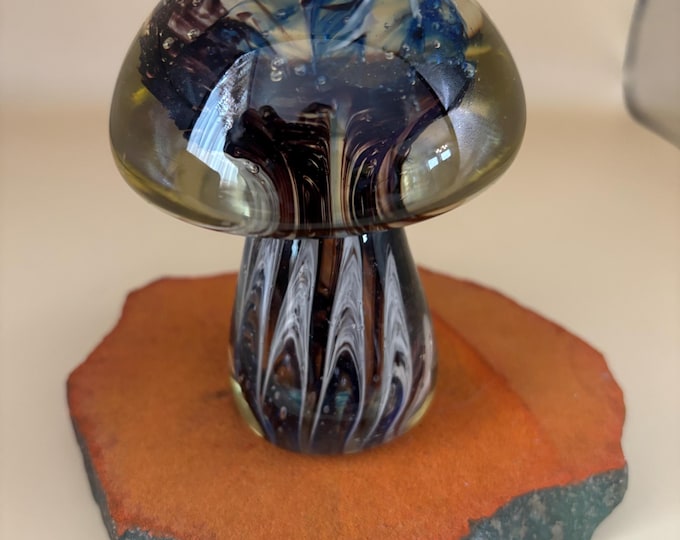 Vintage Murano Glass Mushroom Figurine Lover Antiques and Vintage