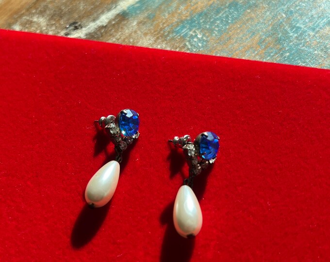 Vintage Faux Sapphire and Pearl White Drop Down Earrings, Swirl Earring, Bridal Jewelry, Dangle Earrings, Lover Antiques and Vintage
