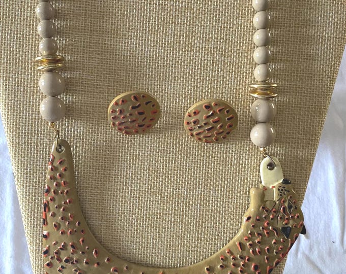 Giraffe Figural BIB & Beaded Statement Resin Necklace and Matching Earrings Animal Jewelry Unique Gifts