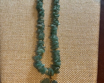 Vintage Jade Necklace with Heart Shaped 4 Leaf Clover Pendant, Vintage Jadeite Jewelry, Lover Antiques and Vintage