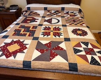 Vintage handmade quilt fits full/Queen sized bed