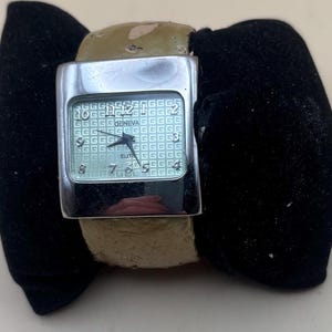 Vintage Geneva Elite Quartz Watch Number 712 Lover Antiques and Vintage