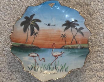 Florida Souvenir Wall Hanging Dish, Lover Antiques and Vintage