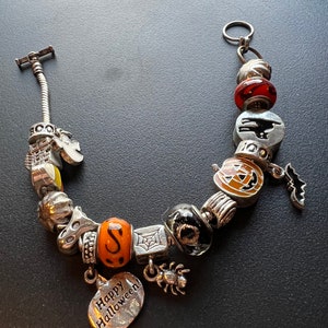 Halloween Charm bracelet, October Charms, Pumpkin, Scary, Willabee and Ward Jewelry Charms, Beads, Lover Antiques and Vintage