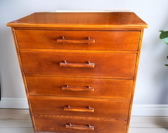 Cushman Colonial Creations Peter Schuyler 5 Drawer Dresser No. 4-168