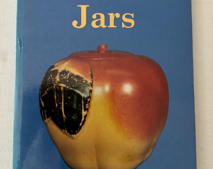 An Illustrated Value Guide to Cookie Jars by Ermagene Westfall Lover Antiques and Vintage