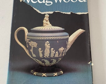 Wedgwood Collector's Guide Book by Robin Reilly 1980, Vintage Ceramic Art Pottery China Guide, Wedgwood Porcelain and Ceramics Book