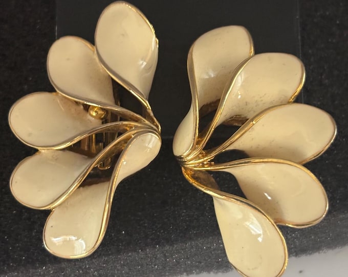Vintage TAT Large Cream Enamel Fan Shaped Clip On Earrings Lover Antiques and Vintage