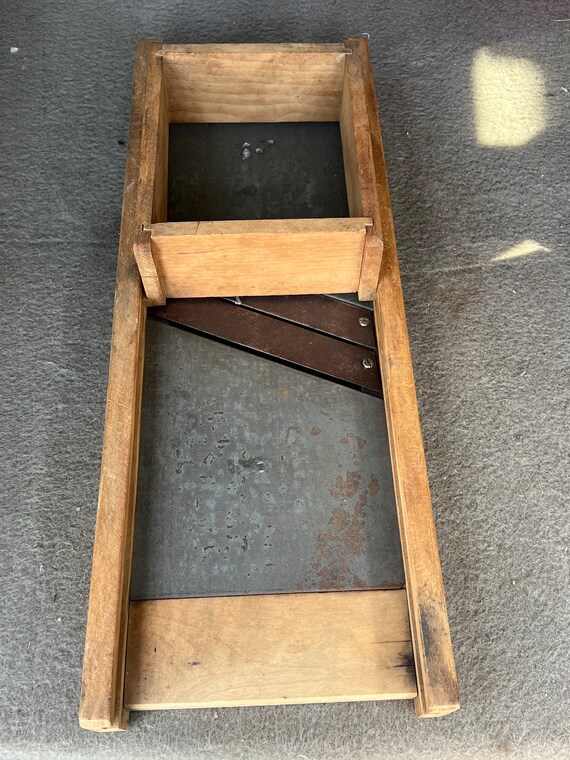 Teedee Wooden Kraut Cutter is Marked 672W T&D MFG Co. Etsy