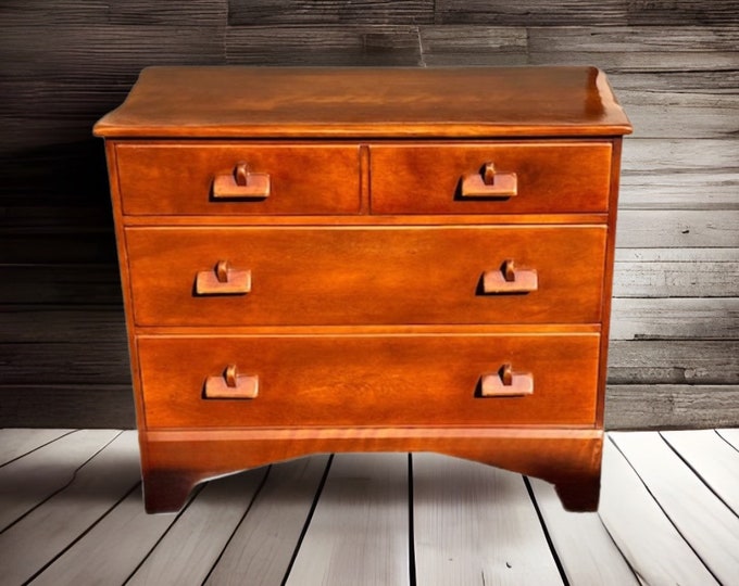 Cushman Colonial Creations Priscilla Alden Dresser No. 3053 Chest 3 drawers