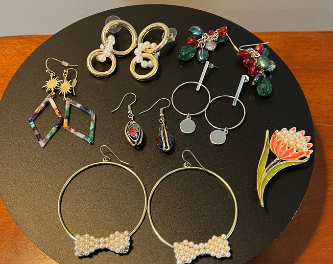 Vintage Earrings Collection of 6 and Brooch Jewelry earring brooches Lover Antiques