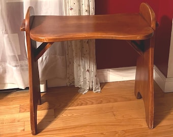 Cushman Colonial Creations Serving Table or Vanity Table No. 4-163 only made 1934-37 Lover Antiques and Vintage