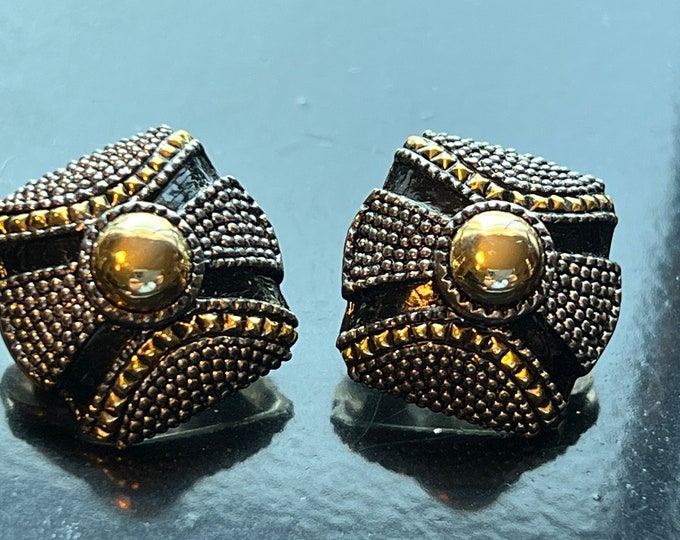 Vintage Elegant Black and Gold art clip on earrings earring jewelry