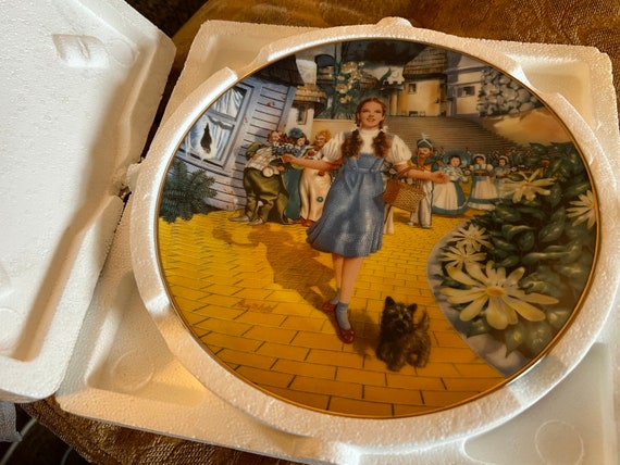 Vintage Wizard of Oz Plate “follow the Yellow Brick Road