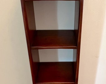 Cushman Colonial Hanging Bookshelf: 1930s Wall Shelf Rack