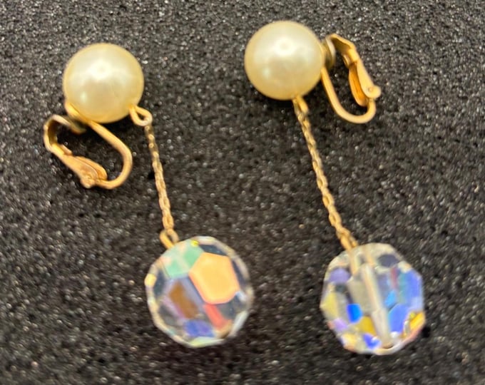 Vintage Pearl Hanging Crystal Earrings Lover Antiques and Vintage