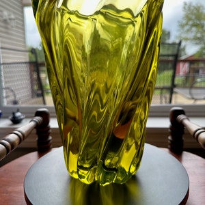 Vintage Uranium Glass Vase: Abstract Sommerso Style, 9&quot; Glowing Vaseline Glass
