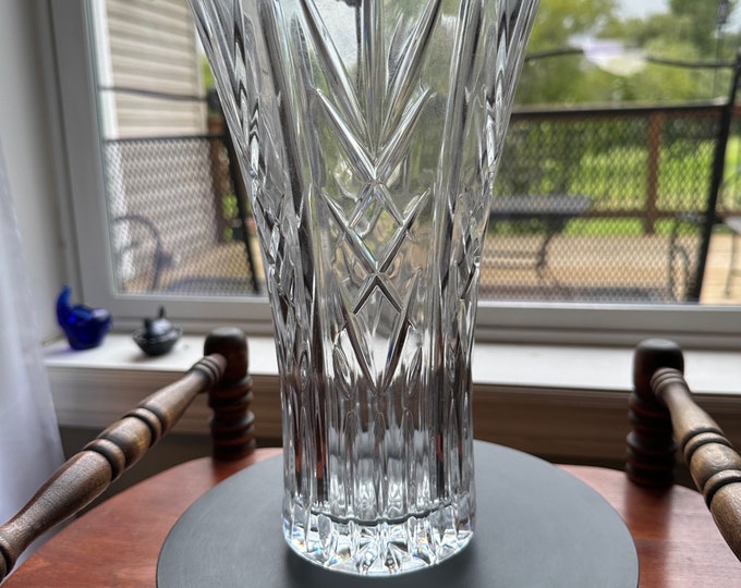 Vintage Crystal Cut Glass Vase 100% Lead Crystal Brilliant Cut Glass Home Decoration Lover Antiques and Vintage