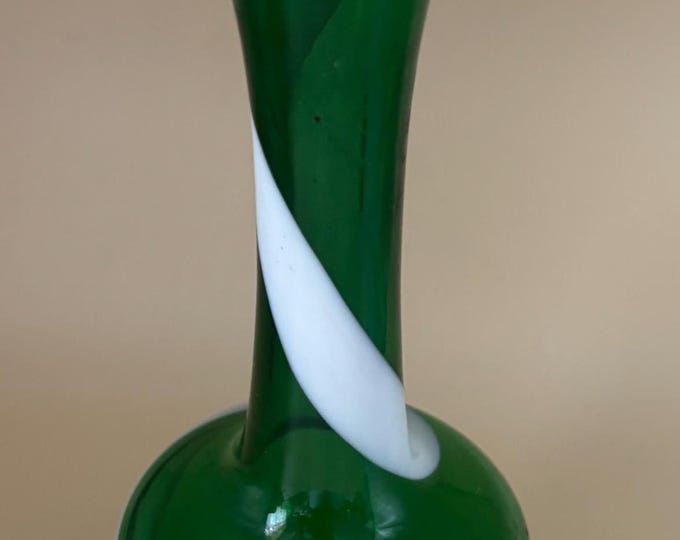 Vintage Emerald Green Slag Glass Vase Spiral Glass Art Lover Antiques and Vintage