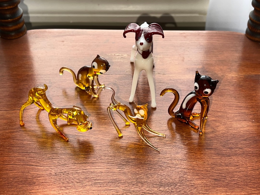 Vintage Glass Animal Collection of 5 Miniatures Minis Amber Glass Dogs