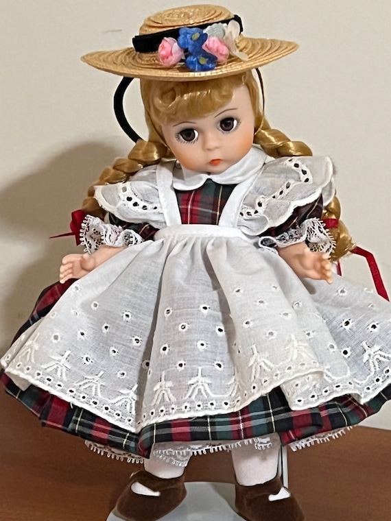 Madame Alexander Mcguffy Ana Doll #496 8” Tall Like New Condition