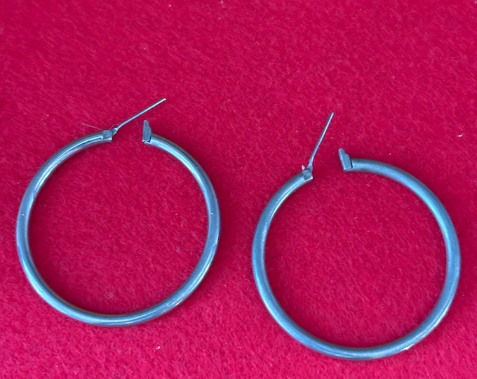 Vintage Silver Hoop Earrings Classic Round Unisex Jewelry Mid-Century Modern Style Gift