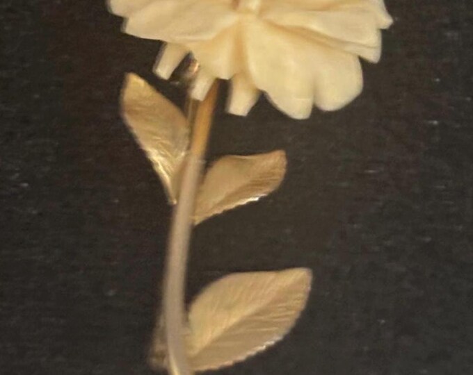 Vintage Flower Pin Brooch by Karen Lynne 12 Karat Gold Filled Lover Antiques and Vintage