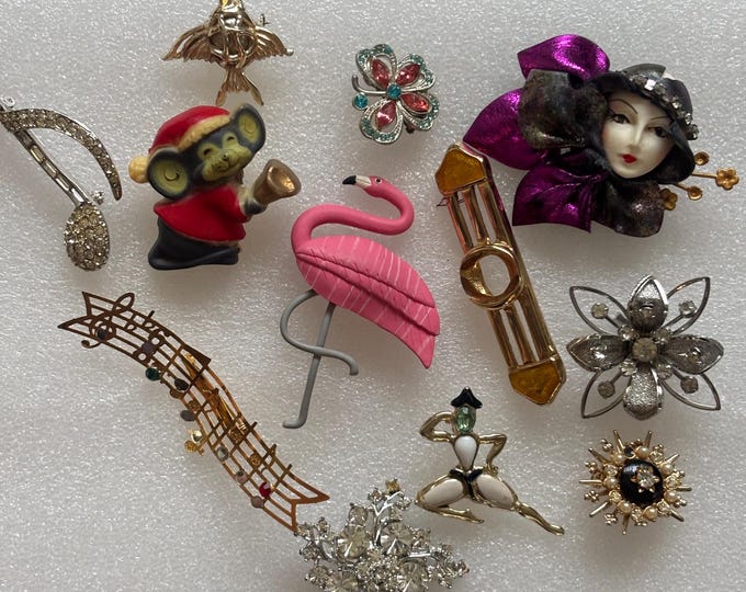Vintage Pin Collection Variety Jewelry Lot Brooches Bulk Lover Antiques and Vintage