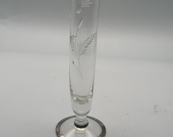 Alvin Etched Glass Bud Vase, Crystal Lover Antiques and Vintage