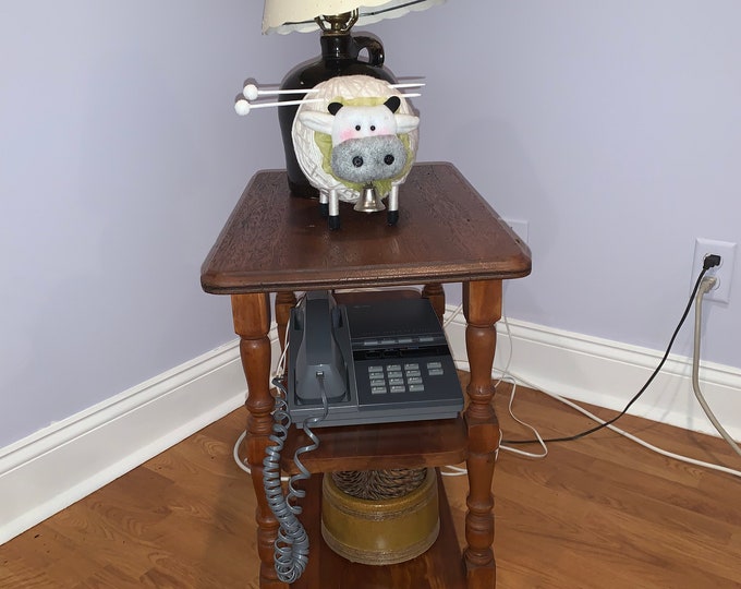 Antique Oak Side Table Coffee Table Small Wood Furniture Entryway Lover Antiques and Vintage