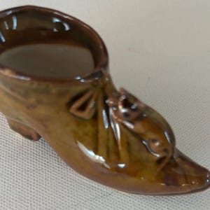 Vintage Cat on Top of Brown Shoe Ceramic Lace Up Shoe Lover Antiques and Vintage