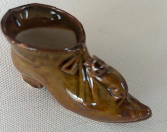 Vintage Cat on Top of Brown Shoe Ceramic Lace Up Shoe Lover Antiques and Vintage