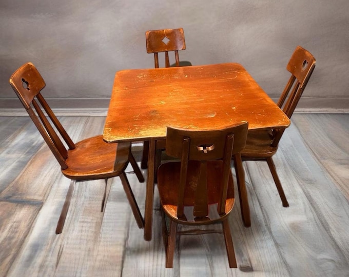 Cushman Colonial Creations Bridge Chairs 5-123 and Bridge Chair Table No.5-141, Includes Heart, Club, Spade, Diamond, Lover Antiques