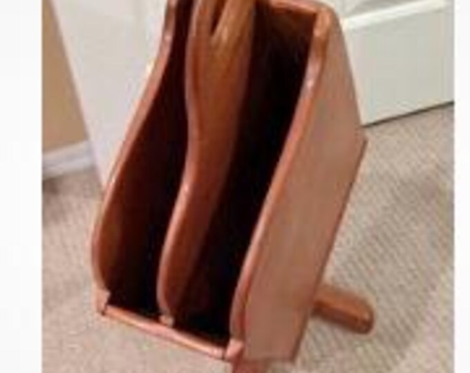 Cushman Colonial Creations Tongs Magazine Rack Magazine 3-9 Stand Rustic Lake House Furniture