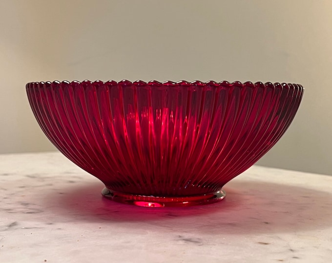 Vintage Anchor Hocking Glass Round Serving Bowl Queen Mary vertical ribbed or prismatic line pattern