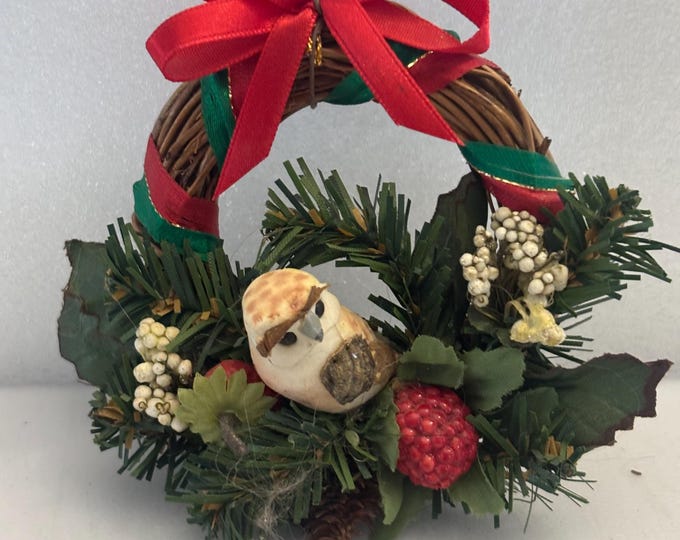 Vintage Wreath with Owl on a Perch Lover Antiques and Vintage