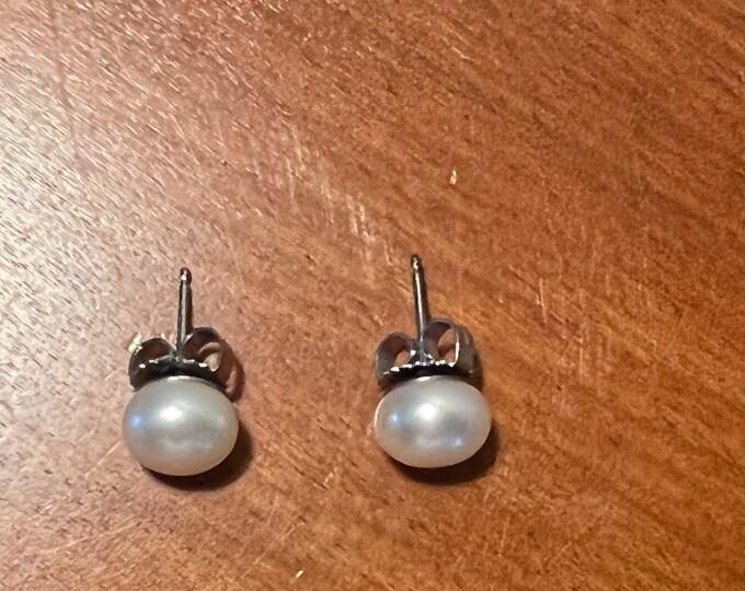 Vintage large faux pearl earrings with stainless steel posts earring jewelry Lover Antiques and Vintage