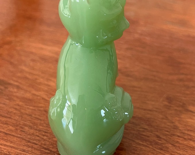 Vintage Jadeite Cat House of Faberge by the Franklin Mint, Jadeite Green Cat, Green Kitten Figurine, Lover Antiques and Vintage