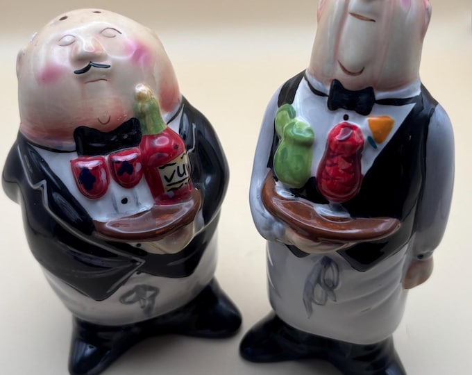 Vintage Waiter Butler Salt & Pepper Shakers by Tracey Flickinger Lover Antiques and Vintage