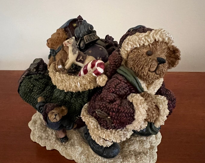 Klaus Jinglebear with Atlas Christmas is Coming Boyds Bear Collection No. 228391