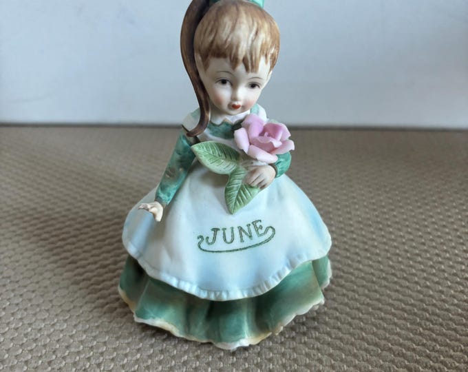 Vintage Lefton June Birthday Girl Porcelain Figurine Carrying A Pink Rose Hand Painted Figure Japanese KW4200 Lover Antiques
