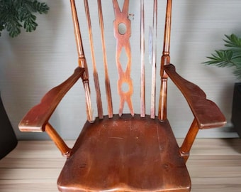 Cushman Colonial Banister Back Wood Chair No. 6182: Rustic Farmhouse Decor