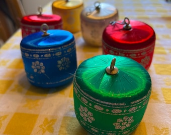 Vintage Silk Spun Christmas Holiday Ornaments Set of 6 ornament glitter green red blue yellow gold silver