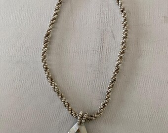 Collar colgante estilo concha hawaiana vintage para amantes de las antigüedades y lo vintage