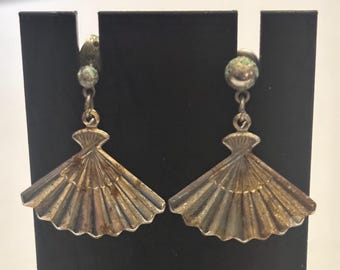 Vintage Fan Earrings, Gold Tone Scalloped Jewelry, Lover Antiques and Vintage