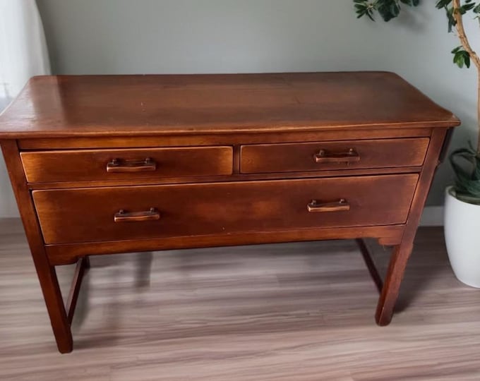 Cushman Colonial Creations Marlboro Buffet No. 5-175 Rustic Server Lover Antiques and Vintage