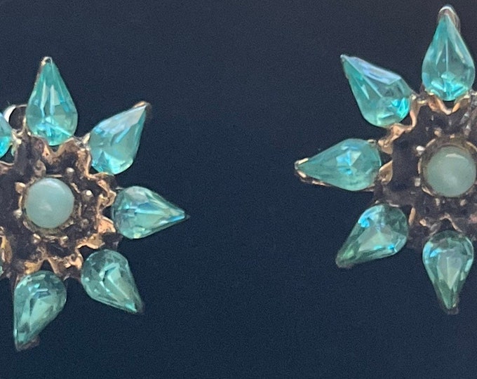 Vintage flower burst set of 2 colorful blue green gem brooch pin Art great gift jewelry Green Starbursts Lover Antiques and Vintage