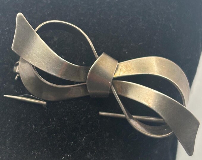 Sterling Silver Bow Brooch, Tied Ribbow Bow Pin, Lover Antiques and Vintage