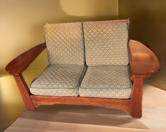 Vintage Cushman Colonial Loveseat: Shaftsbury Paddle Arm Sette