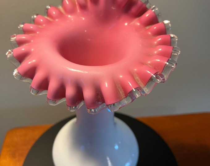 Vintage Fenton Glass Pink & White Vase Art Glass Elegant Ruffled Edge Pulpit Vase 8 3/4”